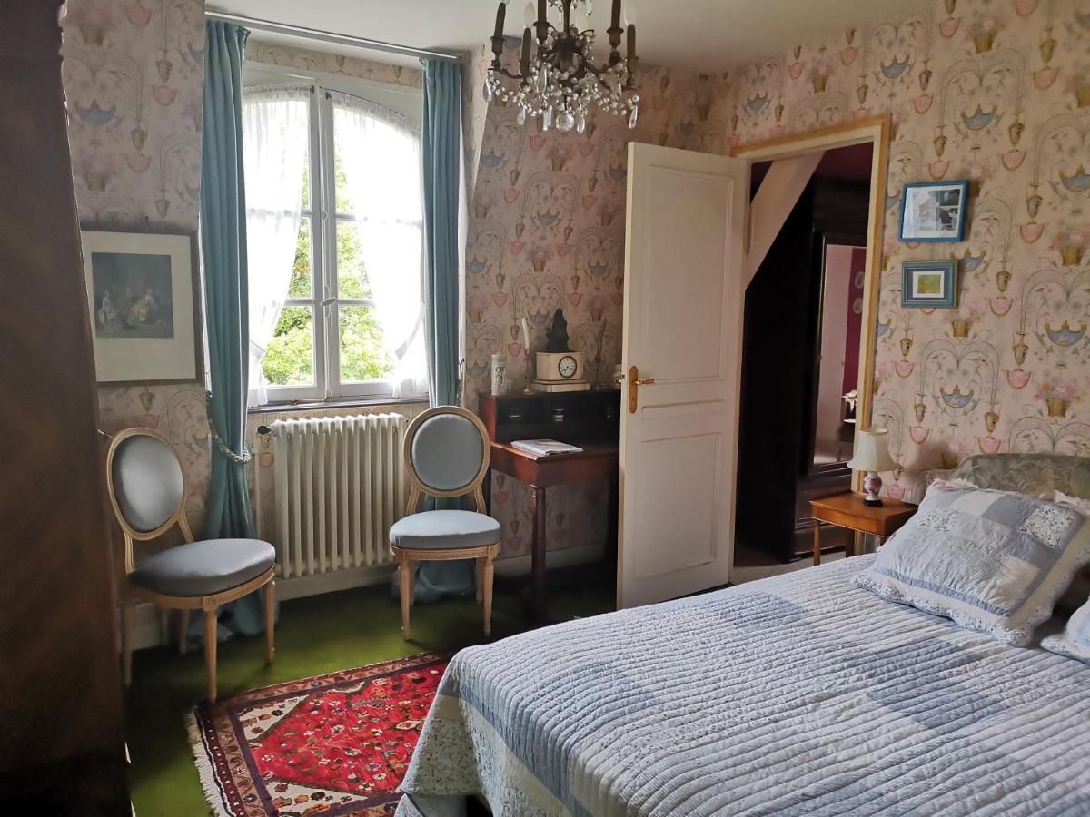 Vic-sur-Cère Le Kino Panorama Bed & Breakfast エクステリア 写真